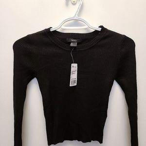 Black fitted sweater - S